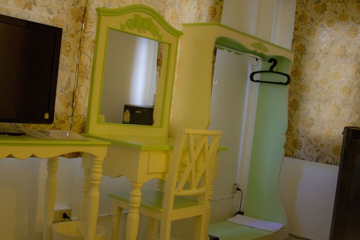 Room 9 of 55