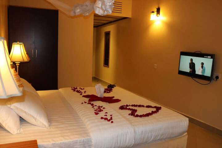Room 4 of 71