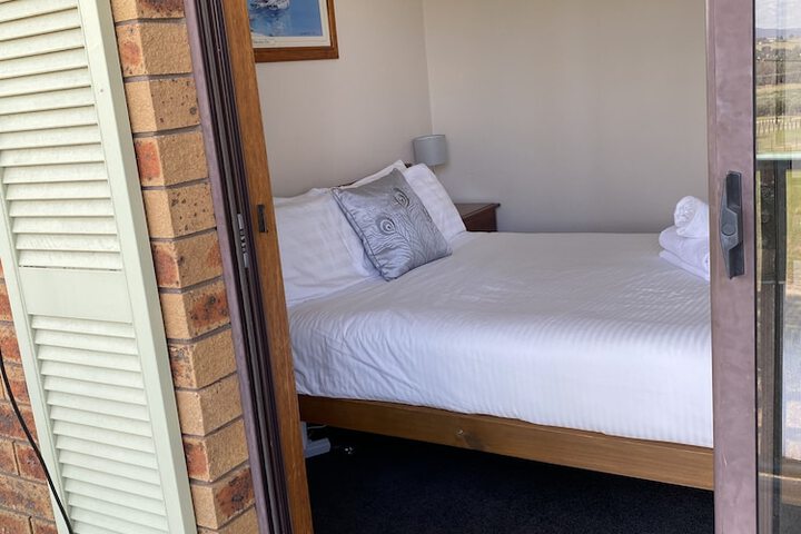 Room 15 of 95