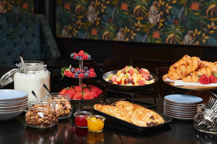 Breakfast/Coffee Service 26 of 50
