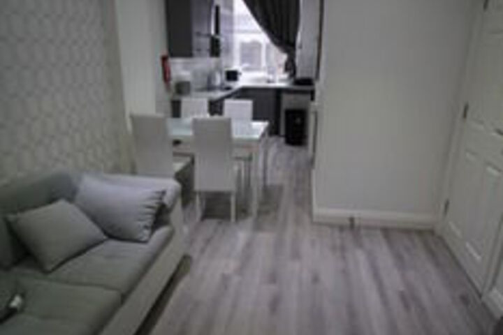 Room 27 of 29