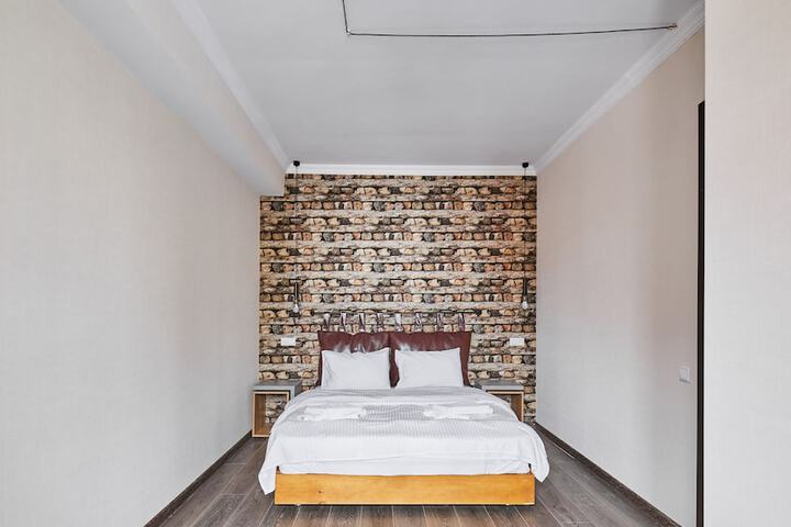 Room 15 of 92