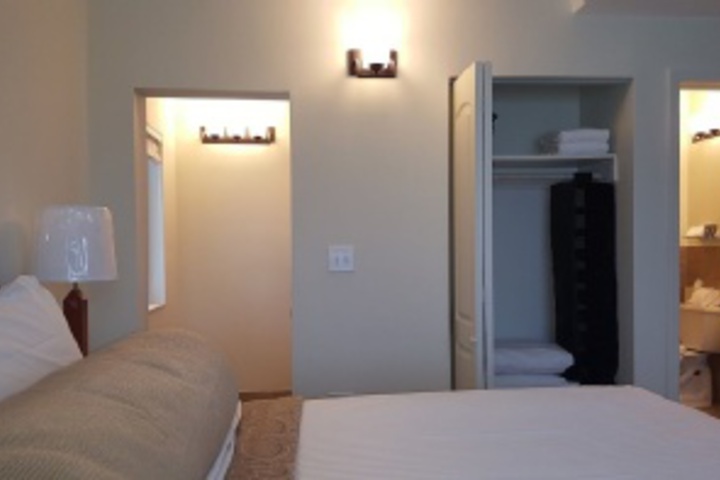 Room 596 of 695