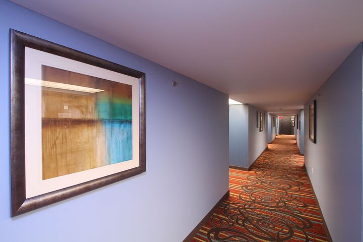 Ballroom/Hall 30 of 34