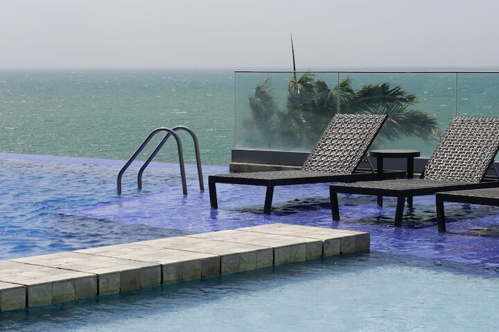 Pool 32 of 58