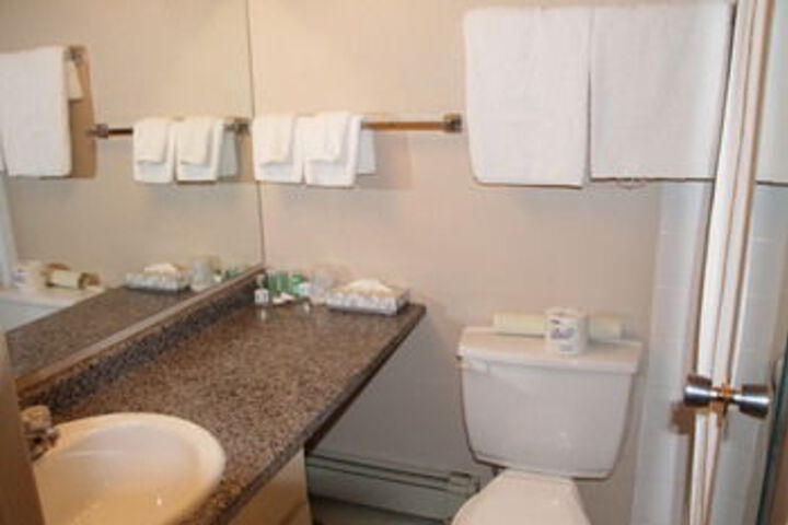 Room 3 of 37