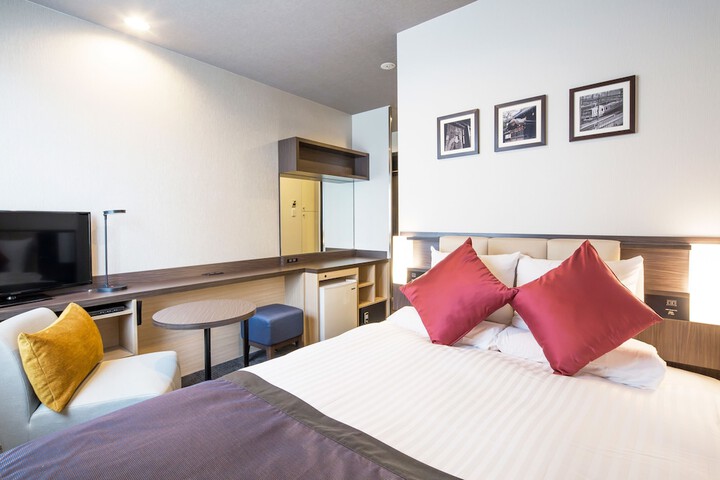Room 7 of 23