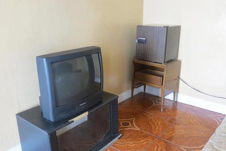 Room 2 of 6