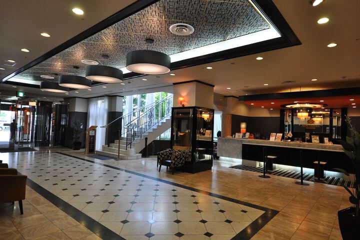 Guest Lobby