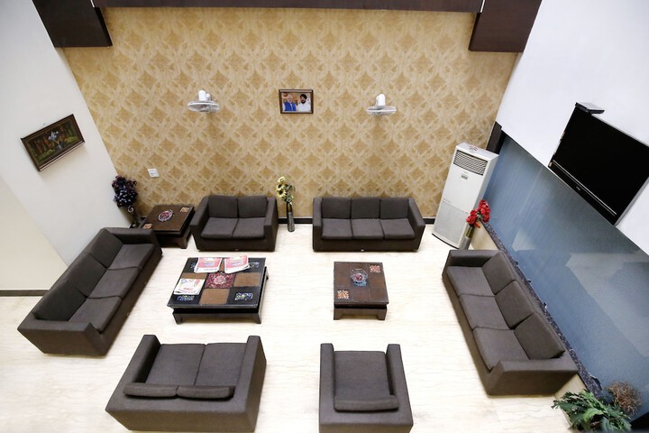 Guest Lobby