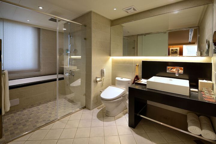 Room 40 of 54