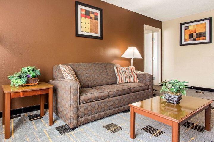 Double Accessible King Size Bed (3 of 20)