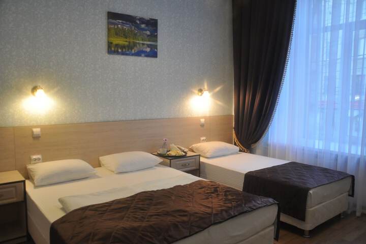 Room 4 of 30