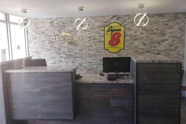 Photo 3