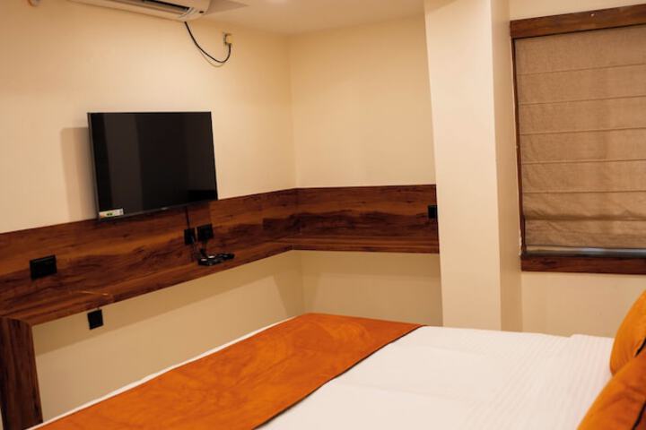 Room 17 of 31