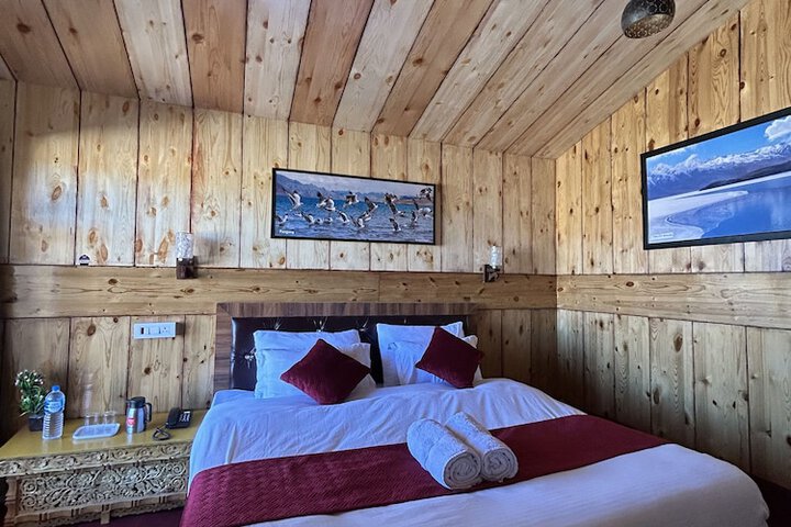 Room 25 of 43