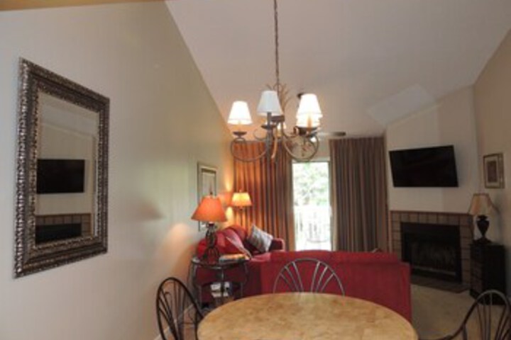 Room 16 of 36