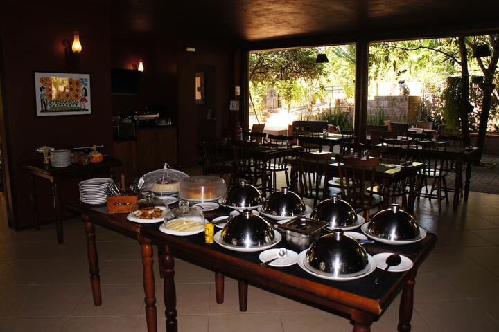 Breakfast/Coffee Service 33 of 51