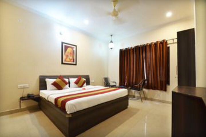 Room Photo