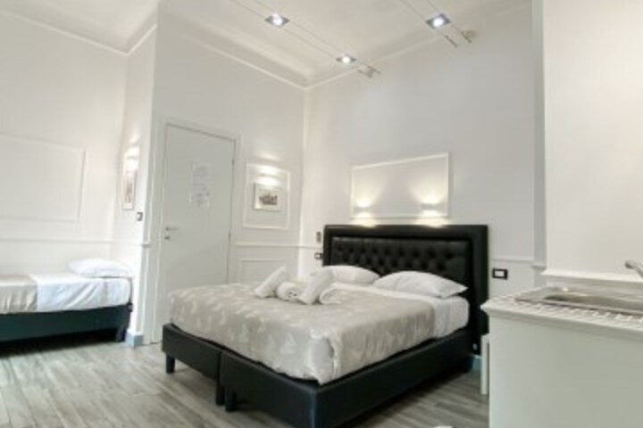 Room 30 of 82