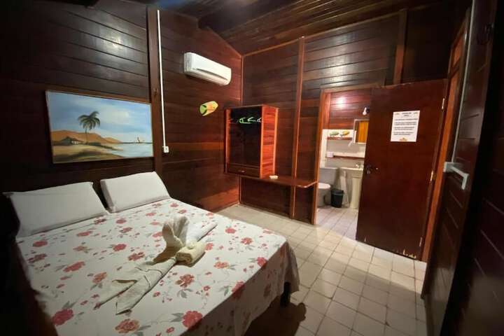 Room 4 of 38