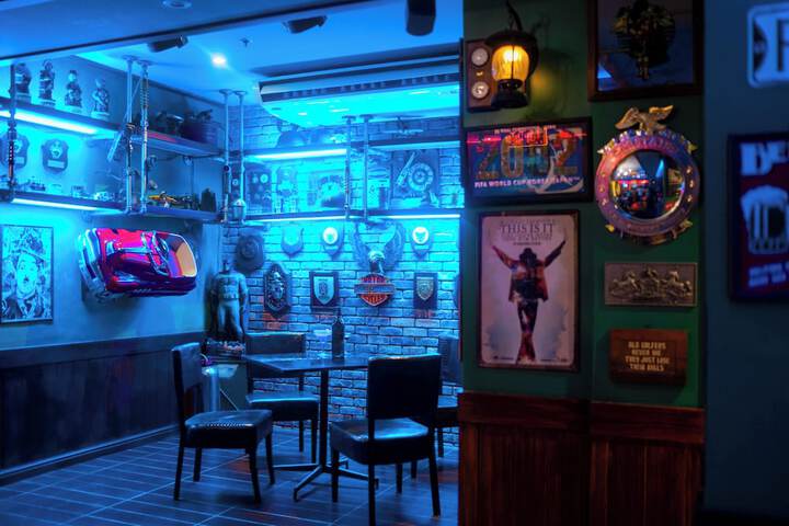 Lounge 109 of 114