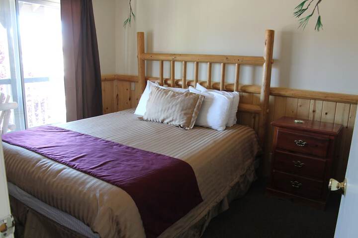 Standard | King Bed (32 of 51)