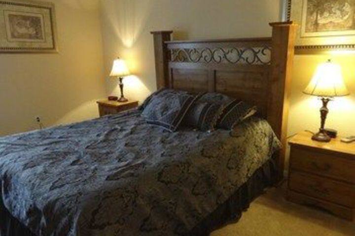 Room 15 of 77