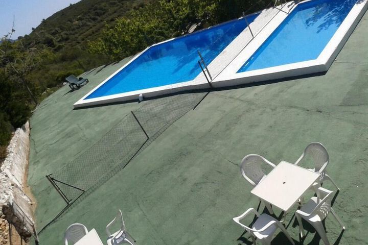 Pool 23 of 34