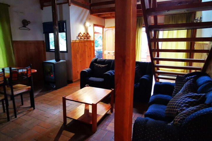 Lounge 13 of 20