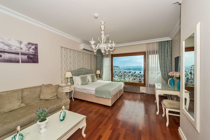 Room 9 of 48