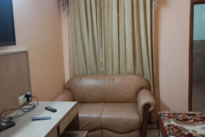 Room 3 of 14