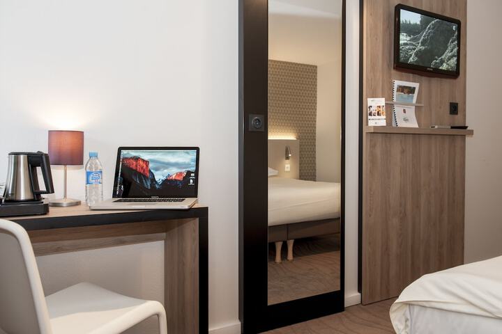Room 7 of 39