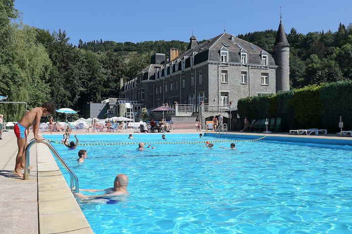 Pool 22 of 55