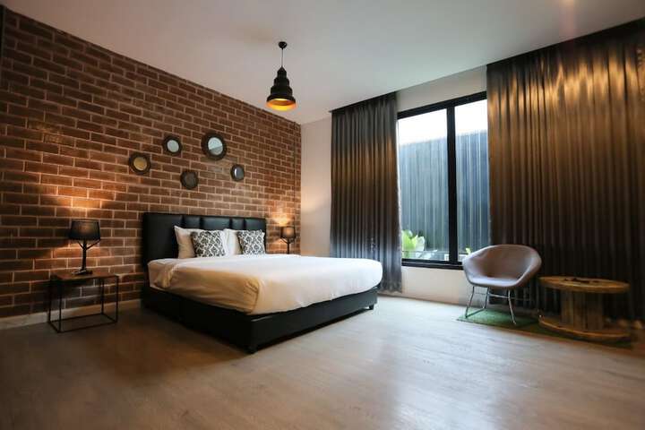 Room 35 of 105