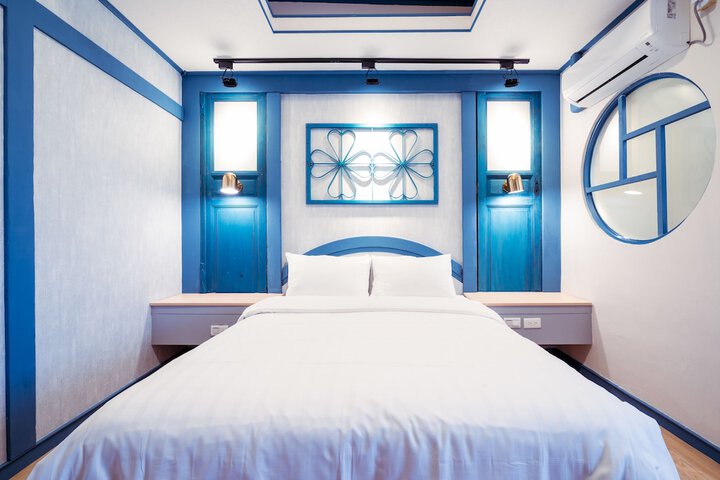 Room 20 of 232
