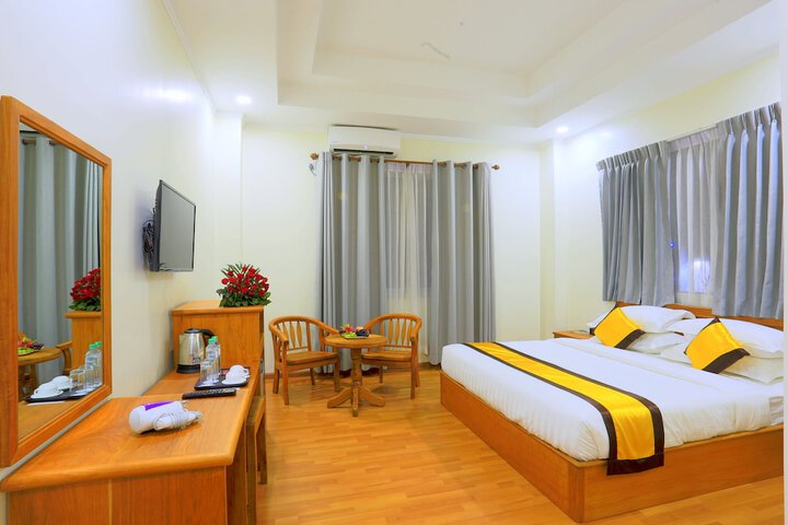 Room 7 of 34