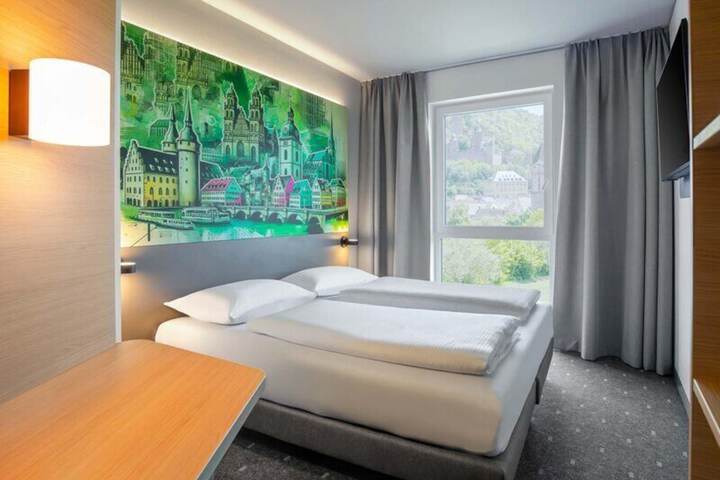 Room 3 of 24
