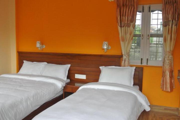ELEVEN INN
