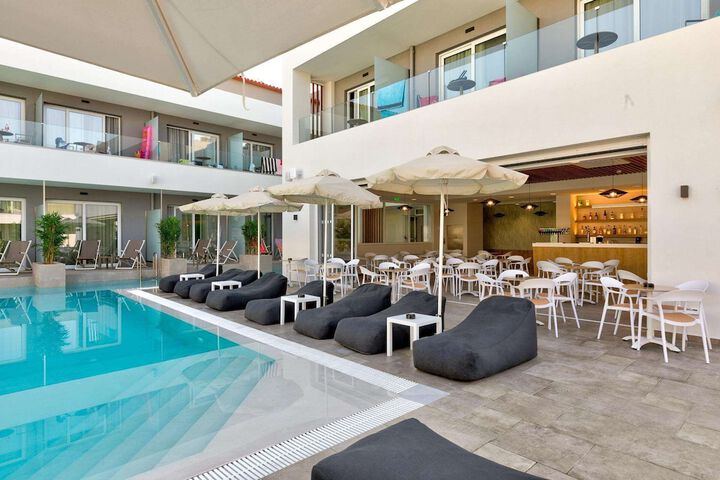 Pool 59 of 115