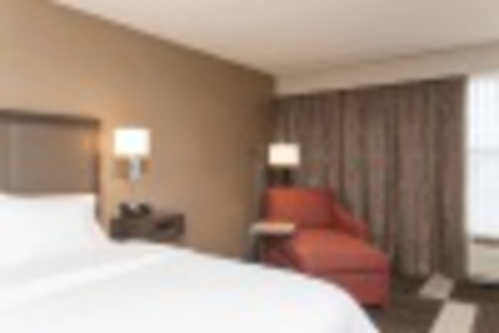 Room 136 of 372
