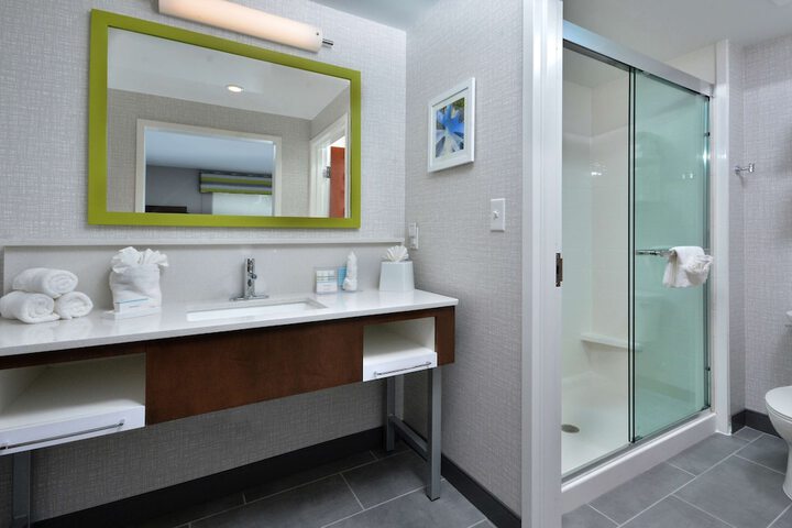 Bathroom shower