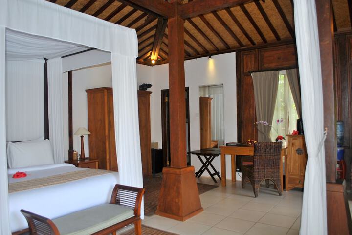 Room 15 of 119