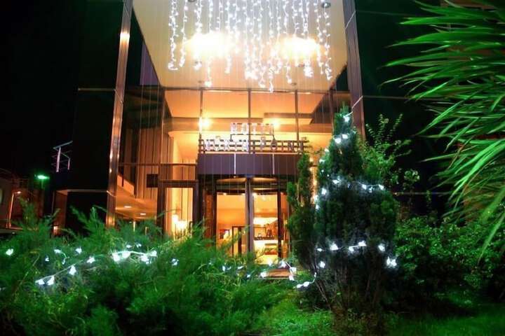 Hotel 32 of 34