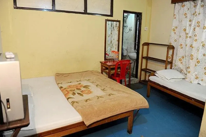 Room 2 of 6