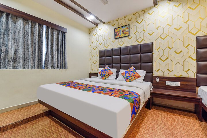 Room 16 of 31