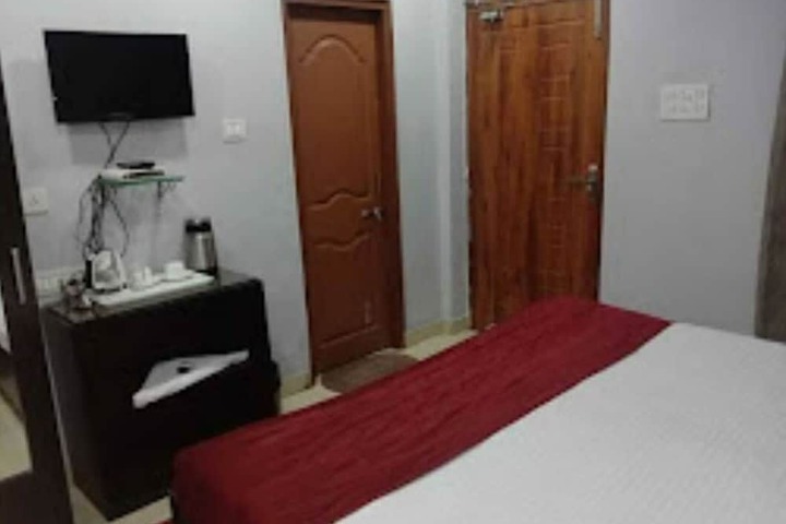 Room 3 of 15