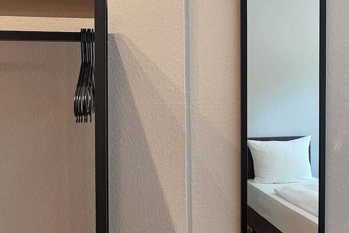 Room 45 of 93