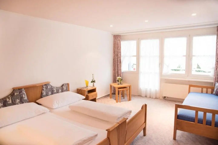 Room 3 of 20
