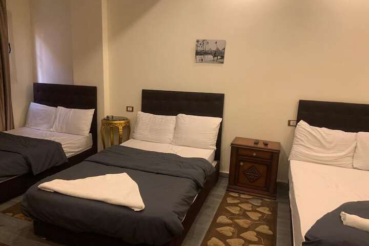 Room 9 of 29
